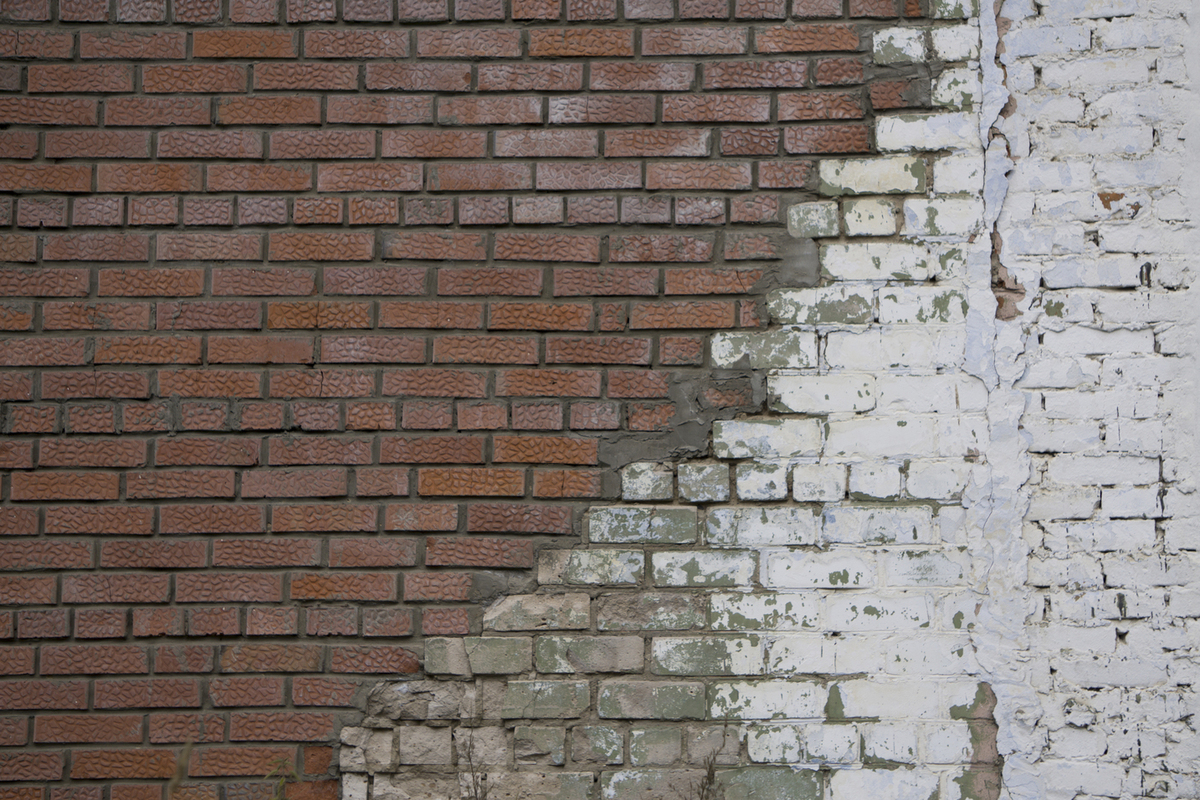 Before and after brick cleaning and staining in Fort Worth – guide to transforming brick with German smear and staining techniques