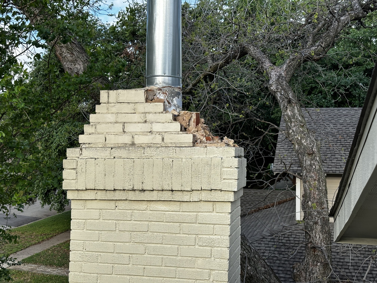 Damaged chimney needing replacement in Fort Worth, Texas – signs of chimney damage requiring professional masonry repair